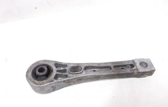 Volkswagen PASSAT B6 Engine mounting bracket 3C0199855A