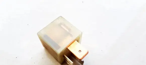Volkswagen Caddy Other relay 357911253