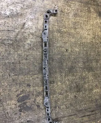 Volkswagen Golf VI Rear bumper mounting bracket 5K6807863