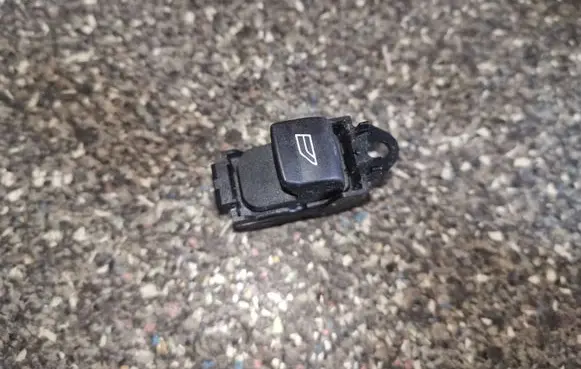 Volvo V50 Electric window control switch