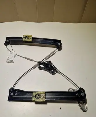 Volkswagen Jetta VII Front door window regulator with motor 17A837461F