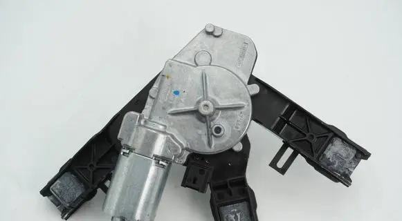 Peugeot 308 Rear window wiper motor 9819523180 0390205010