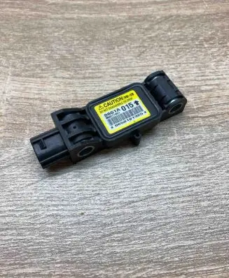 Mitsubishi Grandis Airbag deployment crash/impact sensor 8651A015
