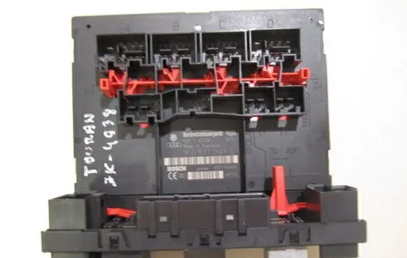 Volkswagen Touran I Comfort/convenience module 1K0937049S