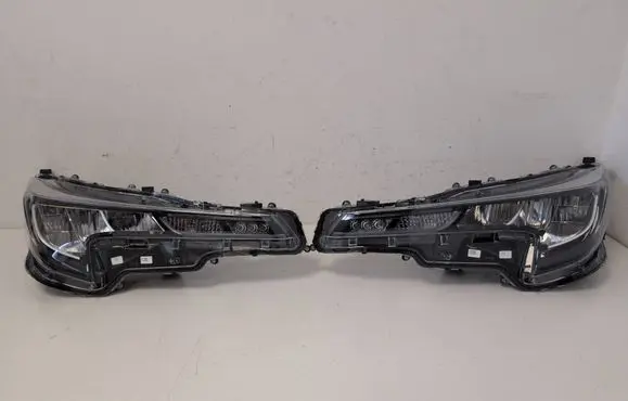 Toyota Corolla E210 E21 Headlights/headlamps set 8111002S60 90119224