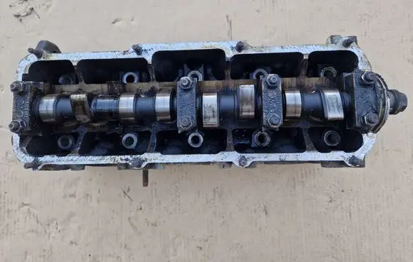 Volkswagen Scirocco Engine head 026103373Q