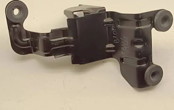 Chrysler Pacifica ABS pump bracket 68283575AB