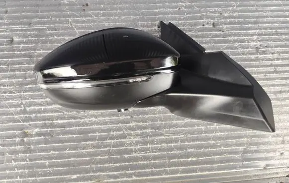 Peugeot 2008 II Front door electric wing mirror 2008IILUSTERKO