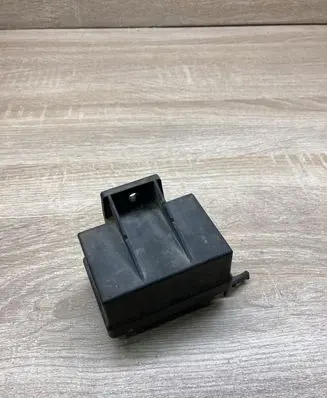 Peugeot 406 Glow plug pre-heat relay 9619039780