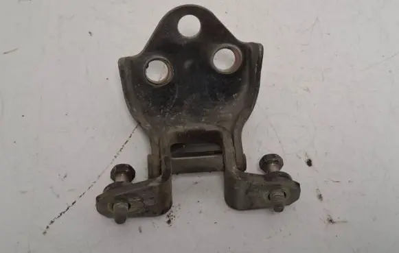 Volvo S40, V40 Front door upper hinge 