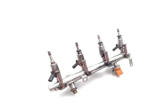 Skoda Octavia Mk2 (1Z) Fuel injectors set 06J133317M 06H906036G