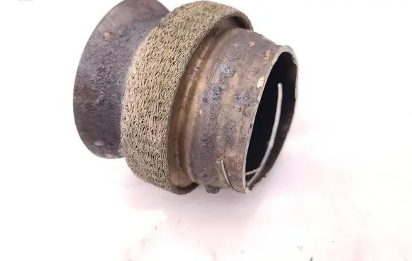 Mercedes-Benz Sprinter W906 Muffler pipe connector clamp 