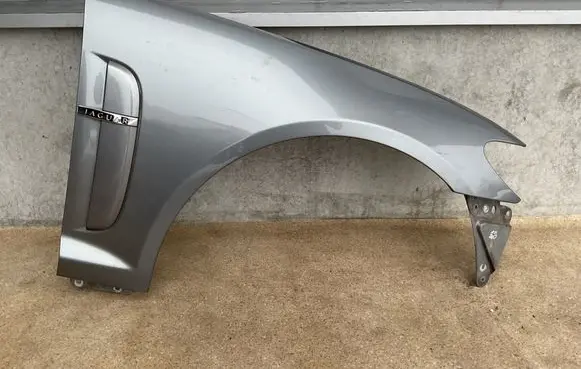 Jaguar XF X250 Fender