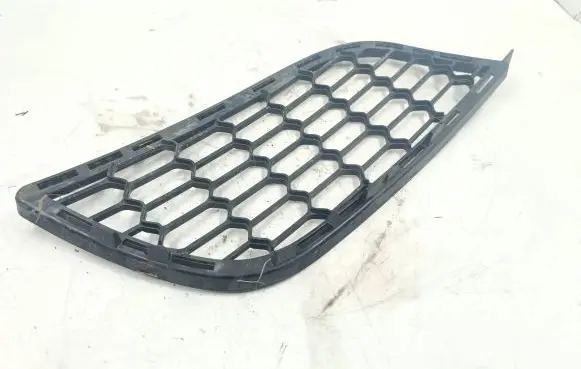 Alfa Romeo Giulietta Front bumper lower grill 156085893sx
