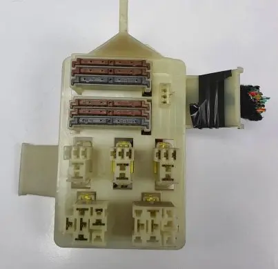 Mitsubishi Space Star Fuse box set