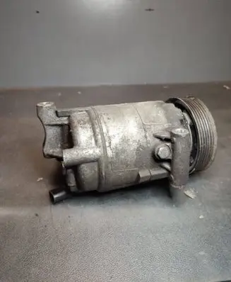 Volkswagen PASSAT B7 Air conditioning (A/C) compressor (pump) 5N0820803E