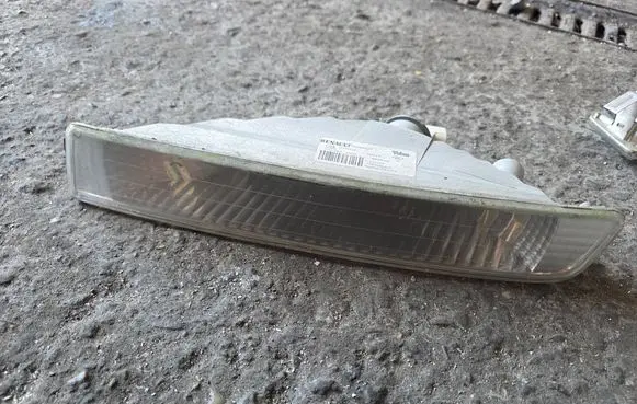 Opel Vivaro Front indicator light 8200007033 91166438 89005565