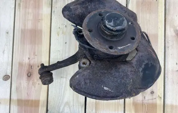 Mercedes-Benz SL AMG R129 Front wheel hub spindle knuckle
