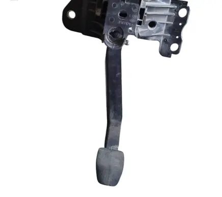 Renault Master III Clutch pedal 070112