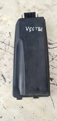 Opel Vectra C Fuse box cover 24436039