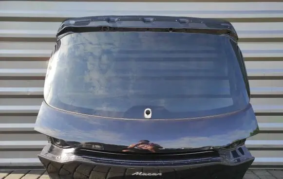 Porsche Macan (95B) Truck tailgate 