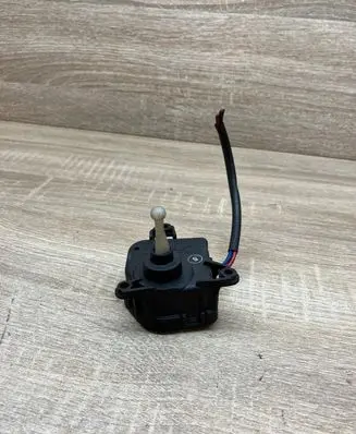 Volkswagen Sharan Headlight level adjustment motor 0307852312 7M0941295