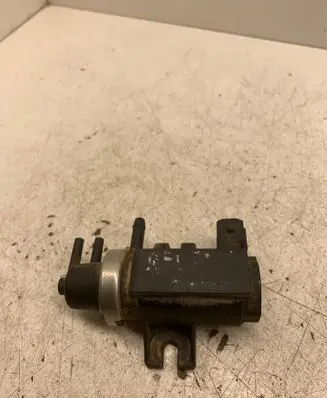 Land Rover Freelander Vacuum valve 2246175