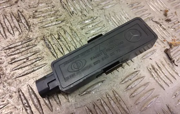 Mercedes-Benz CL C215 Sun solar sensor 2208300272