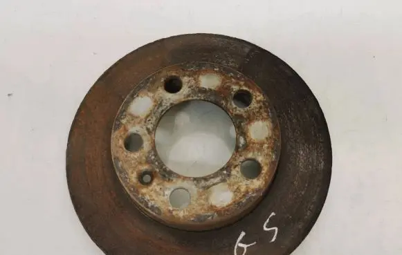 Volkswagen Golf IV Rear brake disc