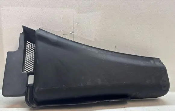 Audi A4 S4 B8 8K Wiper trim 8K1819447