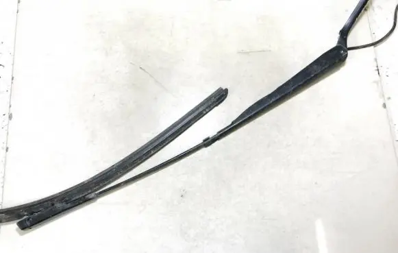 Volkswagen Crafter Front wiper blade arm a0018206044