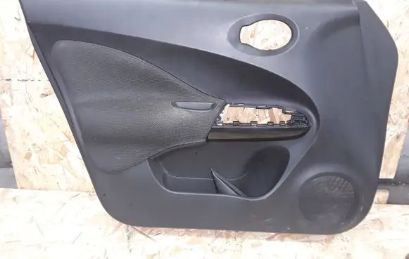 Nissan Juke I F15 Front door card panel trim 809011KB0A