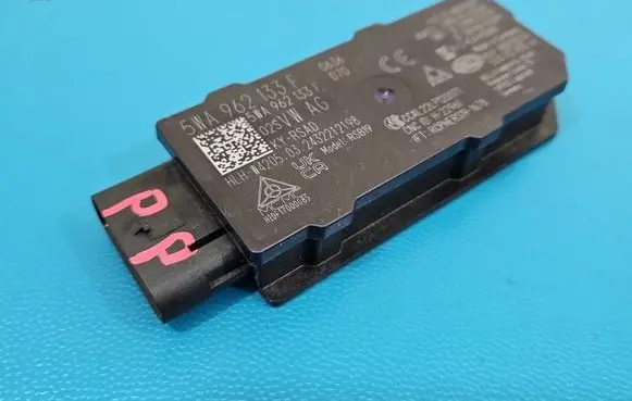 Skoda Octavia Mk4 Central body control module 5WA962133F IMPRK1582364