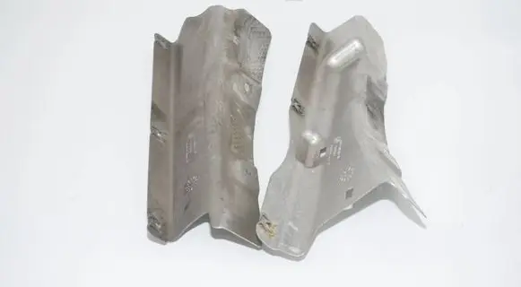 BMW 5 F10 F11 Heat shield in engine bay 7185204 7185203 51487185204