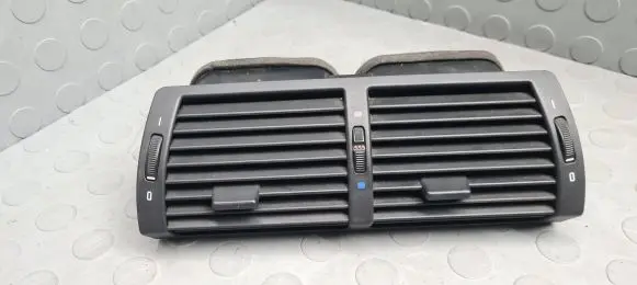 BMW X5 E53 Dash center air vent grill 64228402221