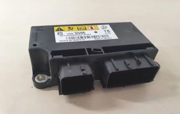 Opel Insignia A Airbag control unit/module 13505596