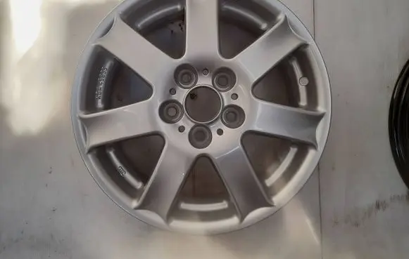 Hyundai Santa Fe R16 alloy rim KBA45833