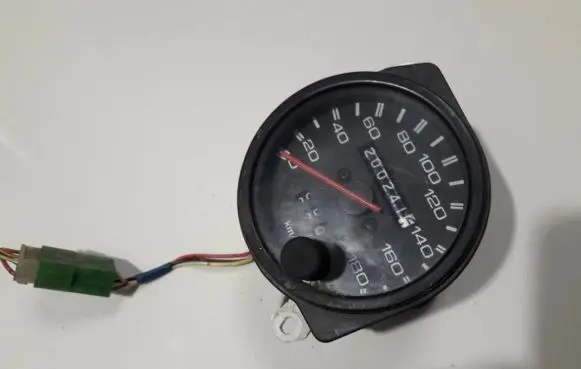 Isuzu Trooper Speedometer (instrument cluster) 8943675821