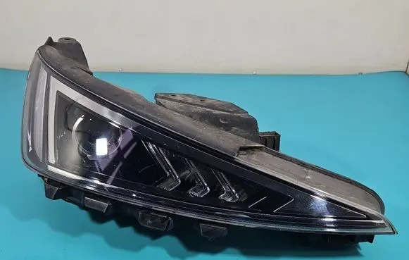 Hyundai Elantra VI Headlight/headlamp 92102-F2 IMPRK1433590