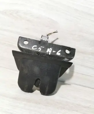 Audi A6 S6 C5 4B Tailgate/trunk/boot lock/catch/latch 4B9827520