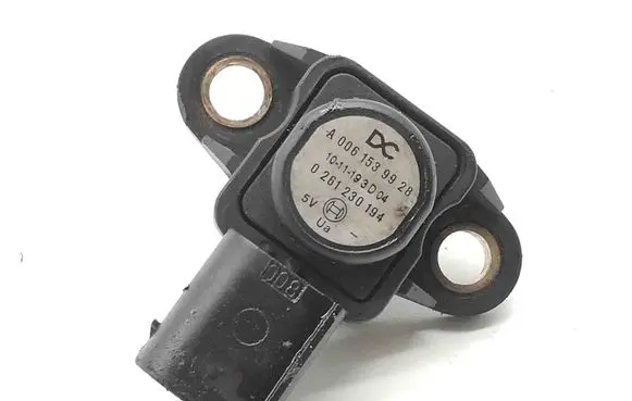 Mercedes-Benz E W212 Air pressure sensor A0061539928