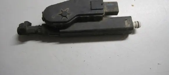 Volvo V70 Headlight washer nozzle holder 30663590