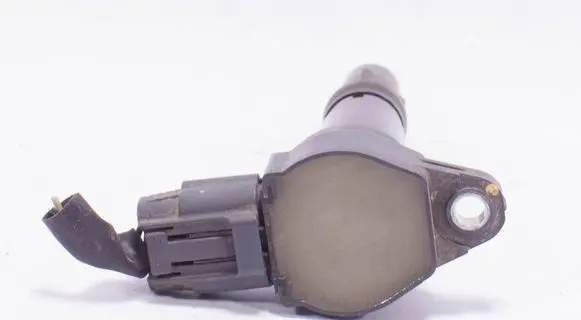 Mitsubishi Colt High voltage ignition coil MN195616 MN19561675031157
