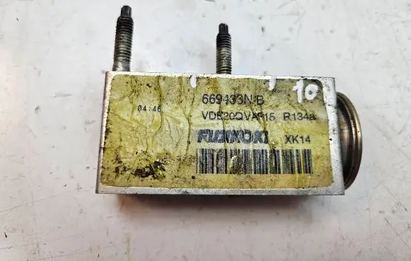 Peugeot 308 Air conditioning (A/C) expansion valve 669433NB