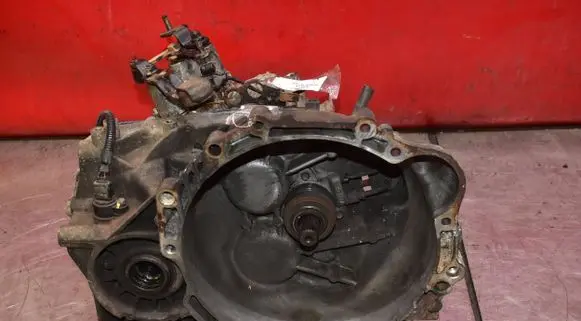 KIA Magentis Manual 6 speed gearbox S705J0