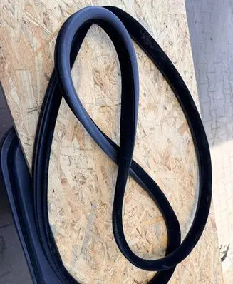 Jaguar XF X250 Front door rubber seal 8X23F20708