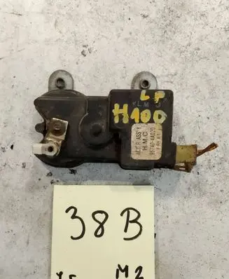 Hyundai H-100 Central locking motor 957404A020