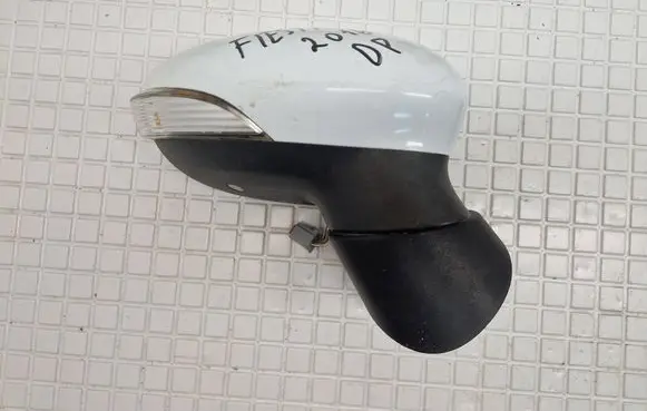 Ford Fiesta Front door electric wing mirror 024704 E8030016