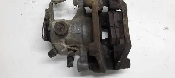 Opel Zafira A Rear brake caliper