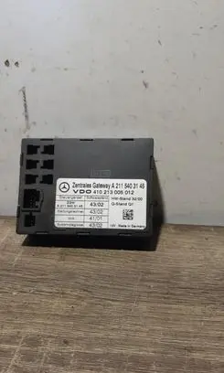 Mercedes-Benz E W211 Door central lock control unit/module 2115403145